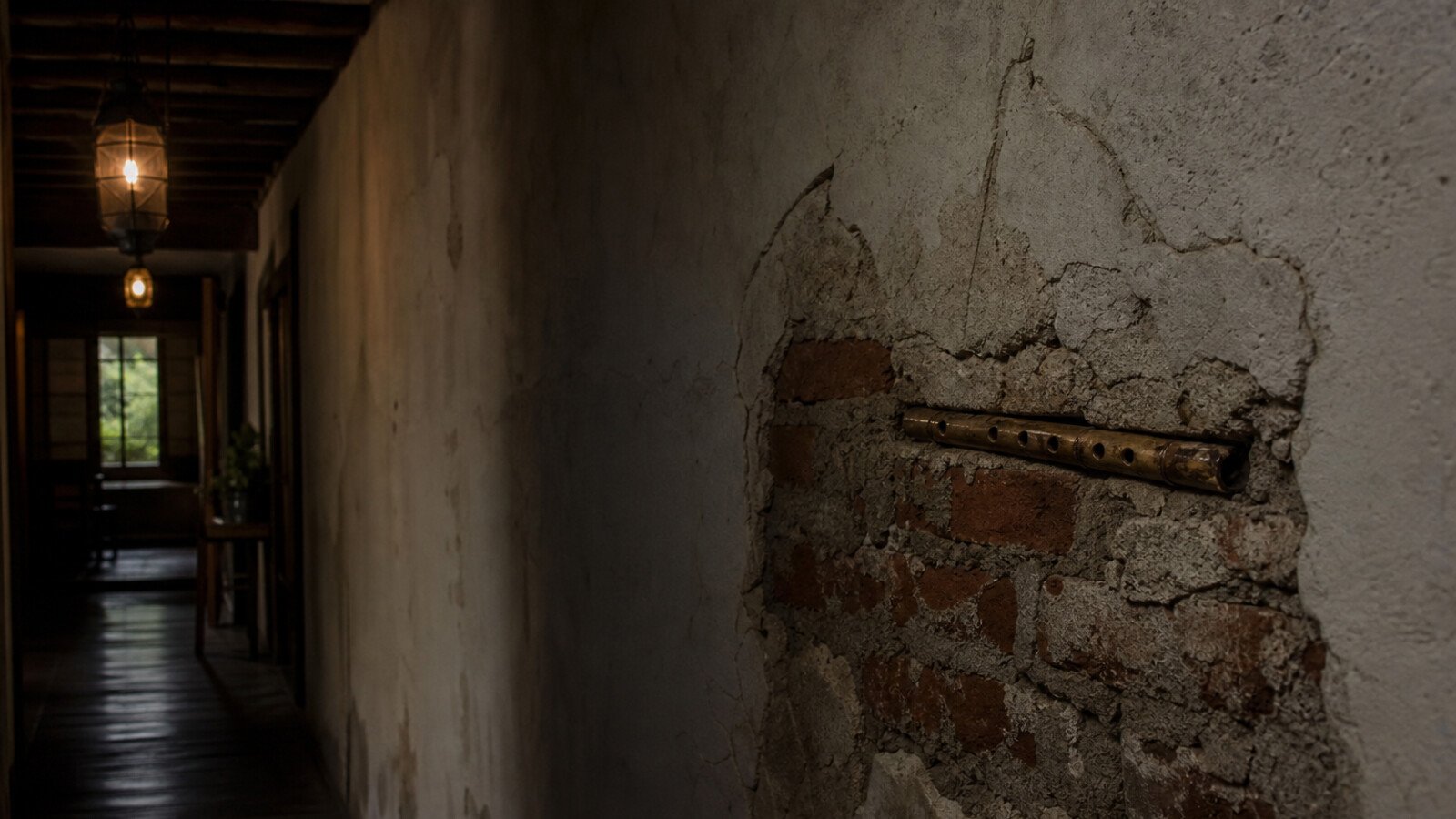 Il flauto dentro il muro