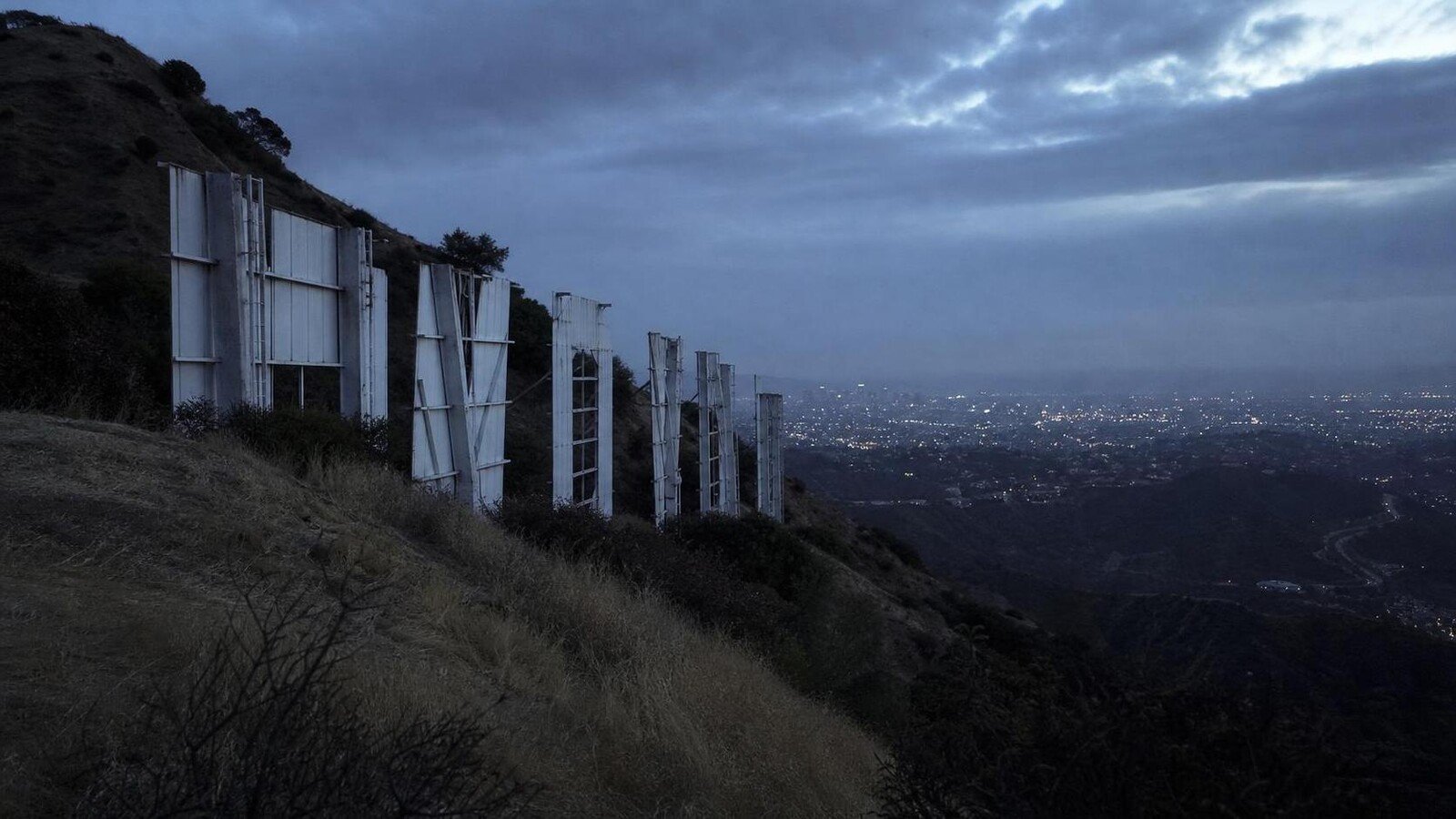 Hollywoodland: il cartello nato per vendere case e diventato mito oscuro